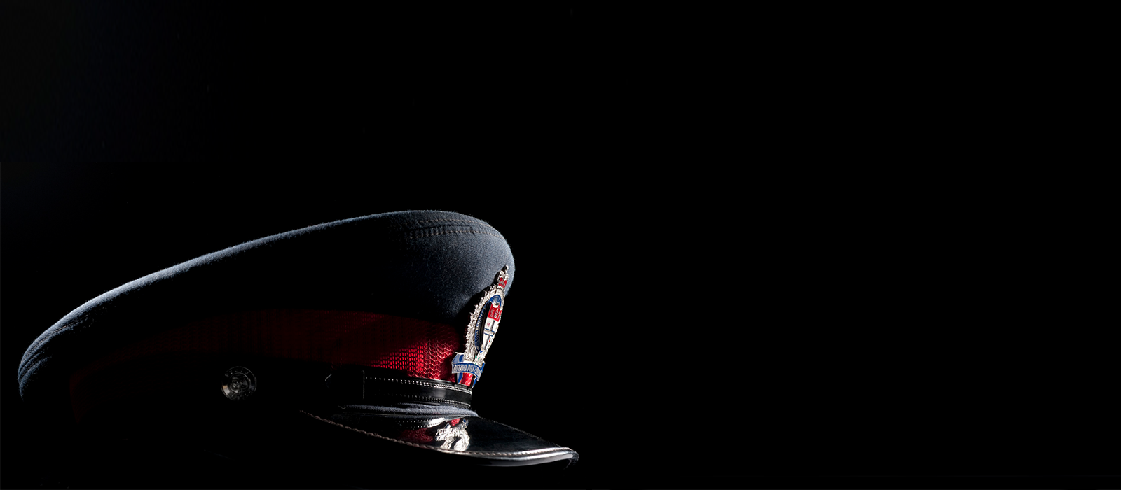 Une image du chapeau fourreau d'un membre du Service de police d'Ottawa
